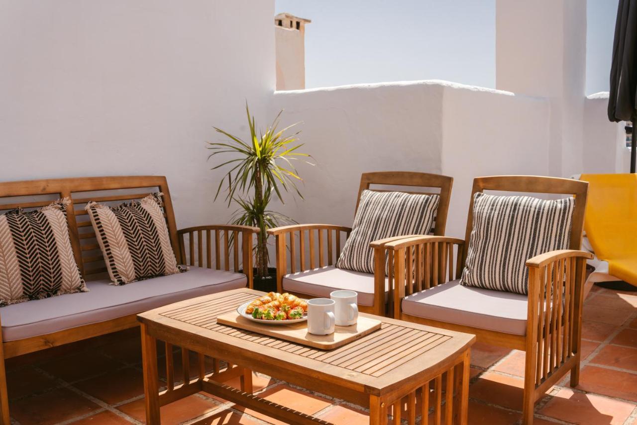 Freshly Renovated, Modern Penthouse Pueblo Evita! Appartement Benalmádena